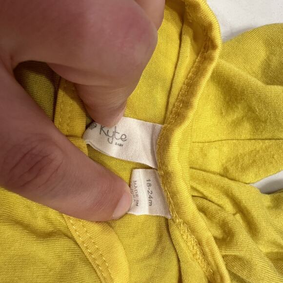Kyte Baby Yellow Snap Footie Pajamas - Picture 5 of 8